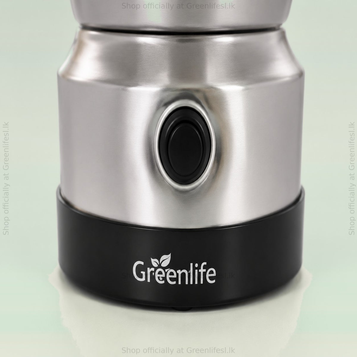 Close-up of the one-touch push button on the Greenlife 2-in-1 coffee grinder and juice blender 300W
