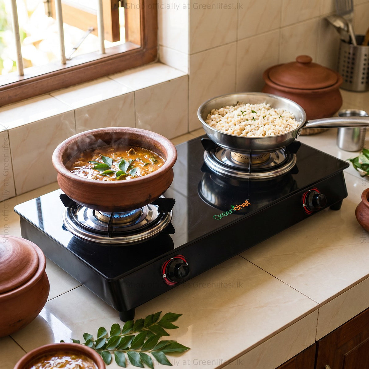 GreenChef Ebony 2-burner glass top gas stove cooking curry in a clay pot and rice in a home kitchen